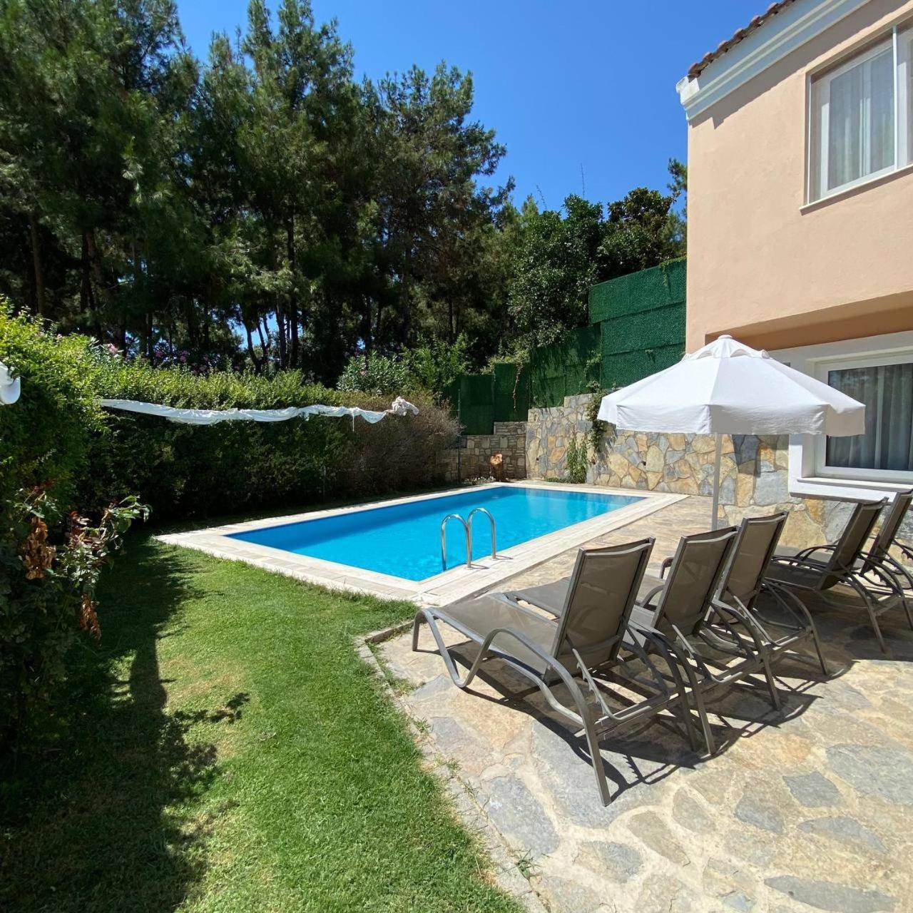 Pine Club Apart Hotel Kusadası Esterno foto