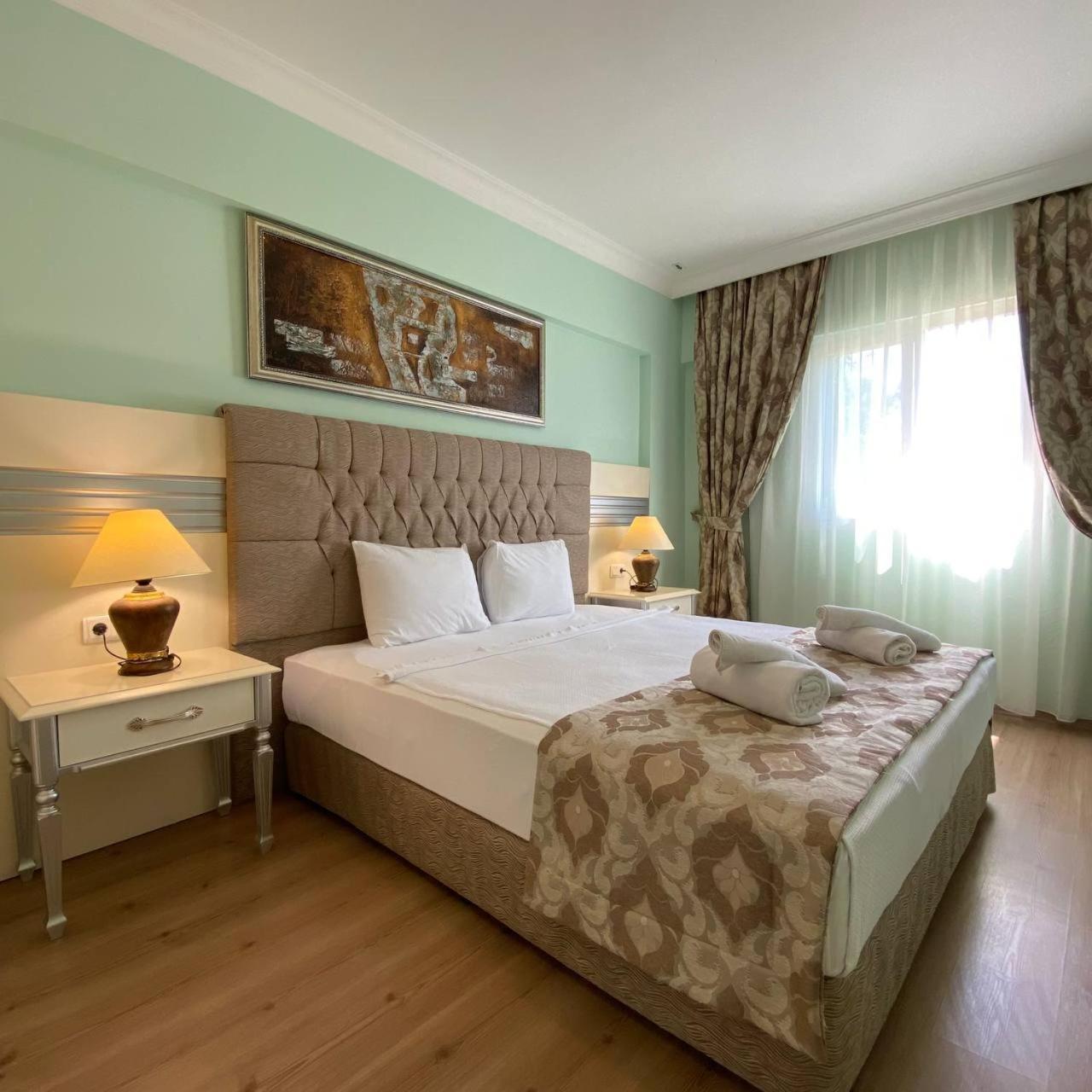 Pine Club Apart Hotel Kusadası Esterno foto